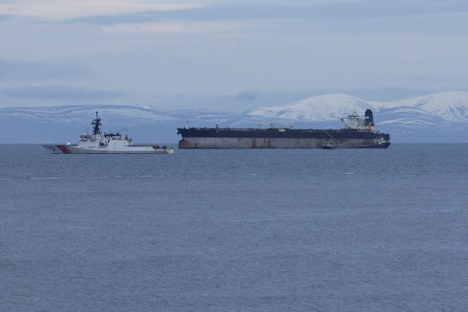 Venezuelan Oil Exports to China Set to Drop as US Blockade Limits Cargoes 