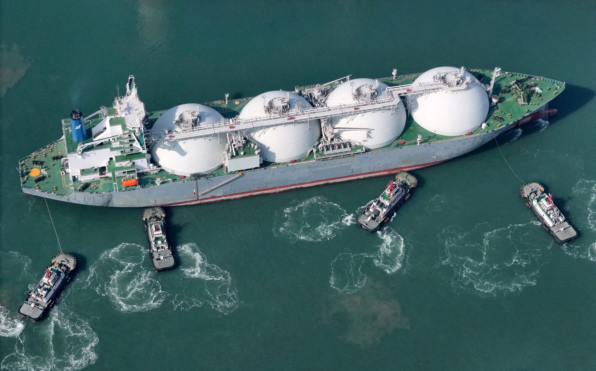 China’s September LNG Imports Seen Declining for Eleventh Month