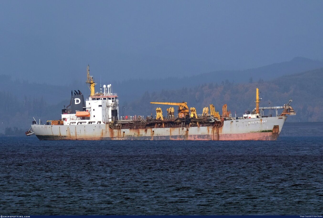 Fatal Engine Room Fire on Dredge Stuyvesant: How a Missing Plug and Remote Start Led to Disaster